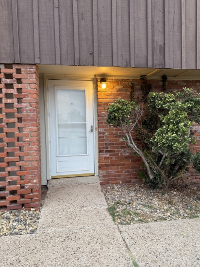 3000 West Illinois Avenue - 49